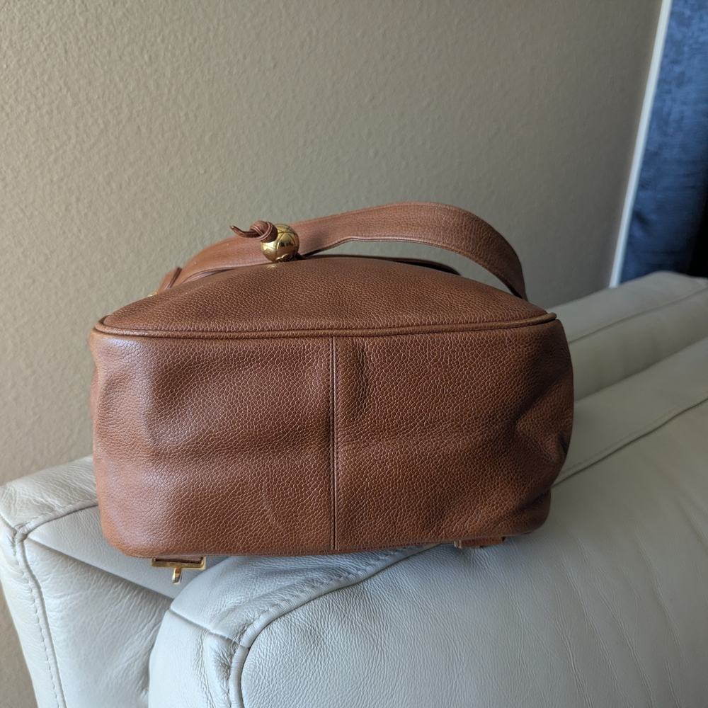 Chanel Vintage drawstring CC backpack in brown caviar leather with gold-tone - Picture 6 of 12